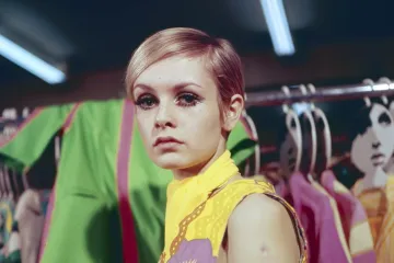 Svojim jedinstvenim izgledom obilježila je cijelu jednu eru mode: Twiggy danas ima 76 godina