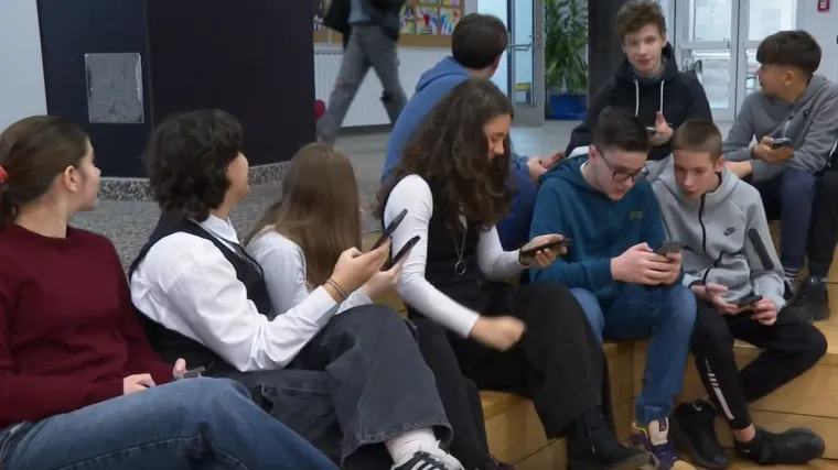 Podržavaju li Hrvati zabranu mobitela u školama? Jedan odgovor uvjerljivo vodi