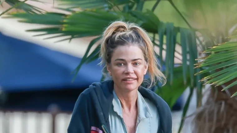 Denise Richards vratila se u bivšu kuću i uzela svojih 15 pasa