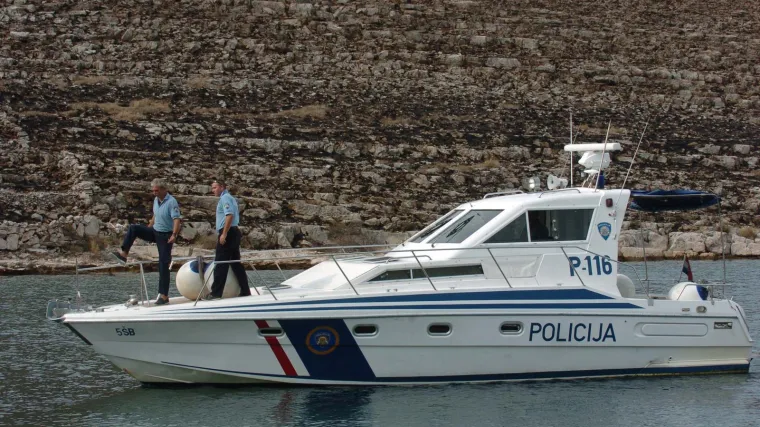 U moru pronađeno tijelo muškarca (84): Pao u more s izvanbrodskim motorom