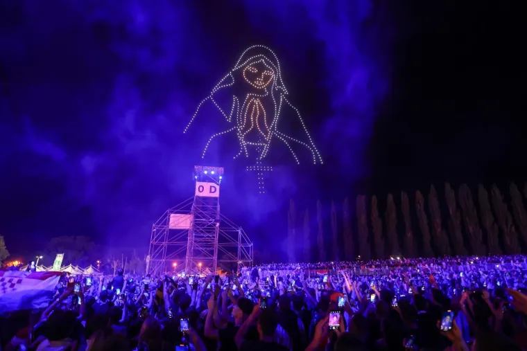 Don Damir Stojić o Gospi od dronova na Thompsonovom koncertu: 'Imao je drskosti'