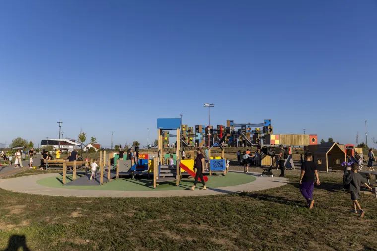 Svi pravac u Vinkovce! Dobili su park iz snova: Ovo je najveća dječja igraonica u Hrvatskoj