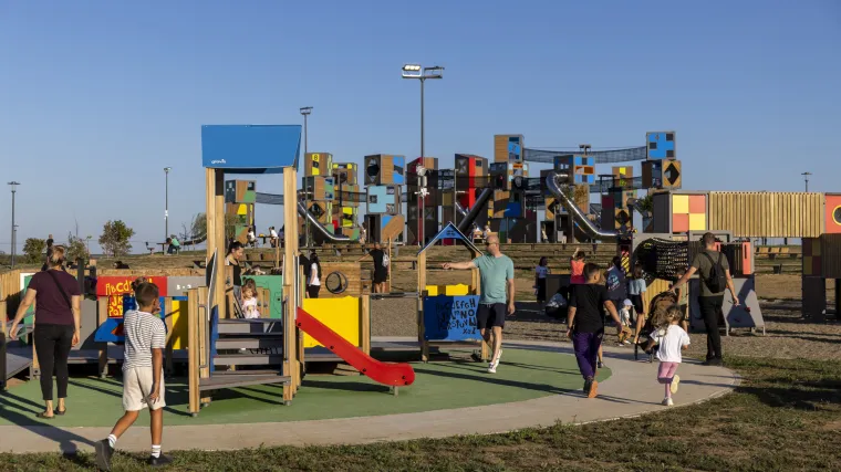 Svi pravac u Vinkovce! Dobili su park iz snova: Ovo je najveća dječja igraonica u Hrvatskoj