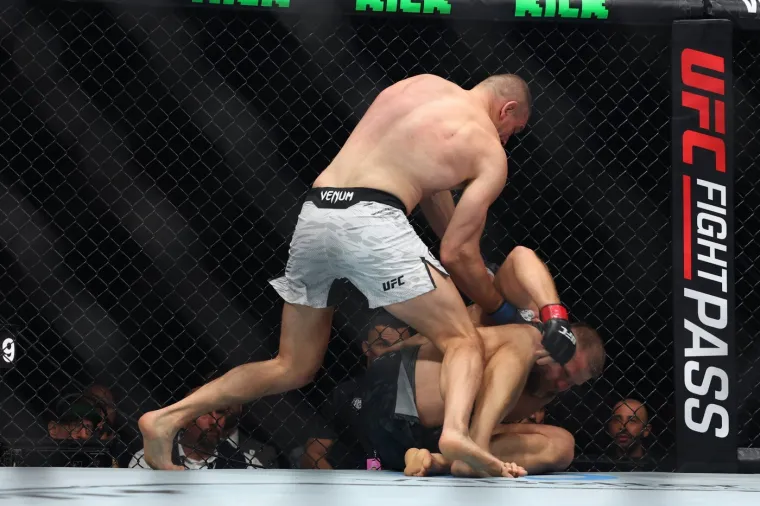 Nova nelogičnost UFC-a: Deliju preskočio borac kojeg je brutalno nokautirao