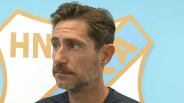 Španjolac na klupi Rijeke najavljuje prvu pobjedu: 'Igrači moraju pokazati pravu razinu'