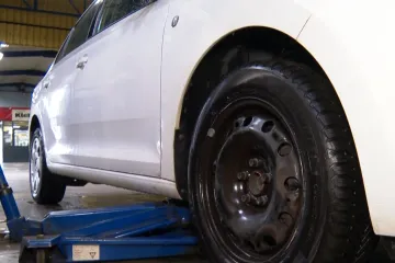 Zimske gume skuplje nego ikad, donosimo računicu: Uskoro će se raditi od maslačka?