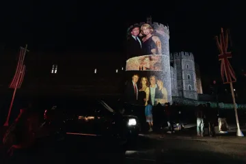 Kakva 'dobrodošlica' za Trumpa: Preko cijelog zida ga podsjetili na prijateljstvo s pedofilom