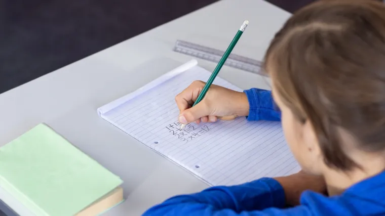 Hrvati poludjeli zbog ovog zadatka za drugi razred osnovne škole: 'Ovo ni Einstein ne bi znao riješiti'