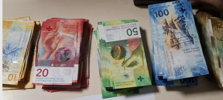 Hrvat pao u Tovarniku s hrpom keša: Pogledajte gdje je nagurao švicarske franke