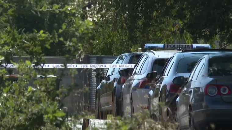 Strašna nesreća u Markovom Polju! Mladić (19) automobilom sletio u kanal, teško ozlijeđene dvije maloljetnice