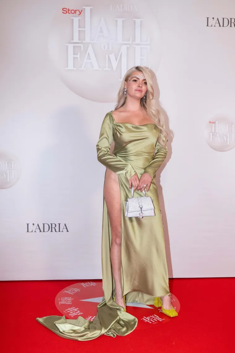 Ella Dvornik objasnila kako se ponaša na prvom dejtu: 'Treba izbaciti sve demone na stol'