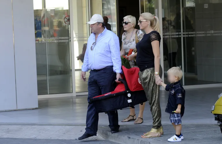 Po drugog sina došli BMW-om: Fani nosila pozlaćene naočale, a Kerum premalu košulju