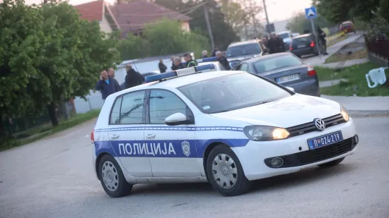 Zapalio kuću, pretukao oca, a sina pregazio. Sve snimio: 'Umireš polako, ali sigurno. Ljubi te brat'