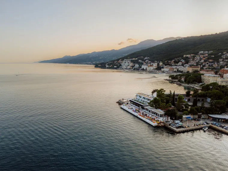 Opatija dobila novo moderno okupljali&scaron;te uz more