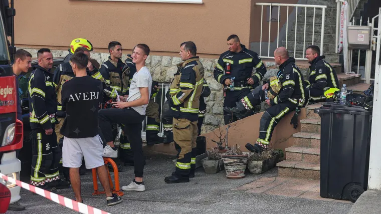Žuta tekućina od koje peku oči curila u Zagrebu, stigli vatrogasci: 'Evo tko je živio u toj zgradi'