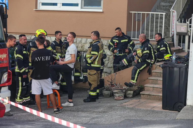 Žuta tekućina od koje peku oči curila u Zagrebu, stigli vatrogasci: 'Evo tko je živio u toj zgradi'