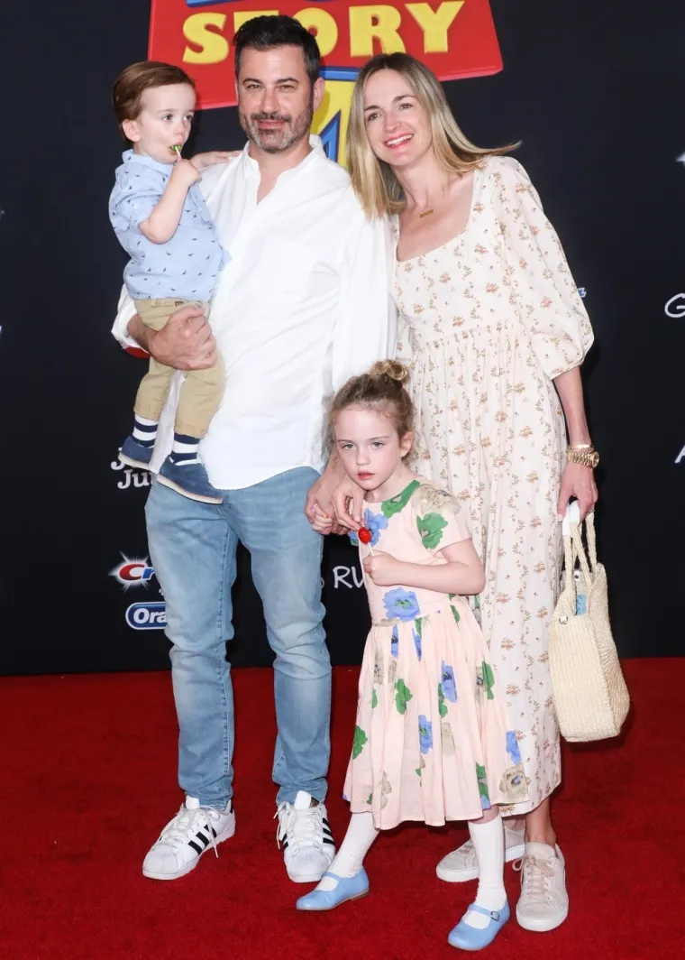 Najveća podrška nakon šokantne suspenzije: Tko je talentirana supruga Jimmyja Kimmela?