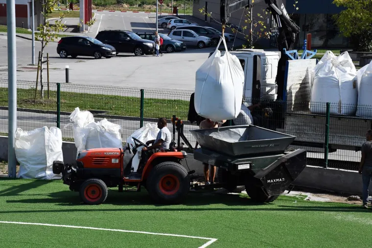 Jesu li umjetni travnjaci kancerogeni? Nogometni čelnik otvorio Pandorinu kutiju, evo što znamo
