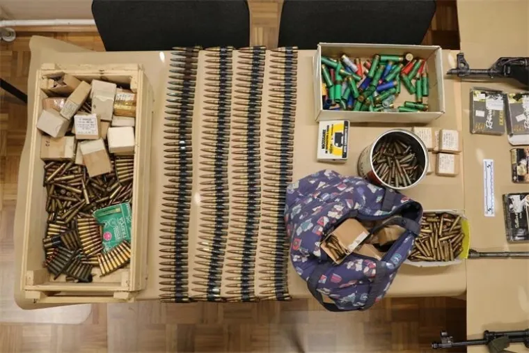 Arsenal pušaka, 2102 komada streljiva, duhan... Pogledajte ovaj ulov požeške policije