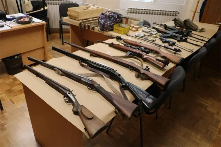 Arsenal pušaka, 2102 komada streljiva, duhan... Pogledajte ovaj ulov požeške policije