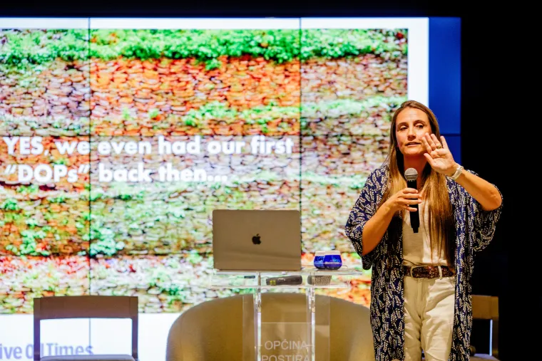 Brač u znaku maslina: Svjetski simpozij u Postirama okupio elitu maslinarstva