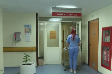 Od strašne bolesti godišnje umre 700 žena, liječnik upozorava: 'Ovo nikako ne bi smjele činiti'