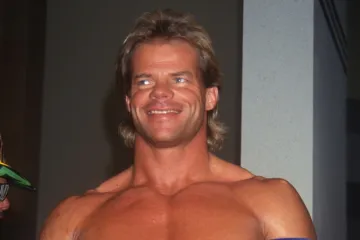 Nekadašnja WWE zvijezda prohodala nakon gotovo 20 godina u kolicima