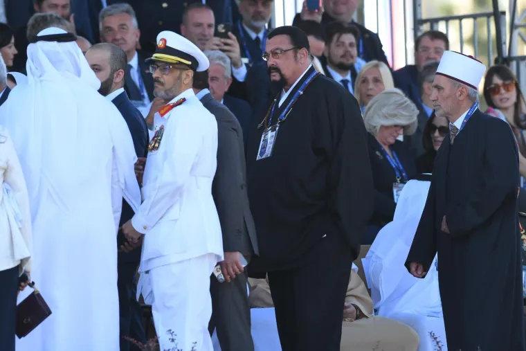 Veliki vojni mimohod u Srbiji: Letjeli bombarderi, MiG-ovi i moćni Rafalei