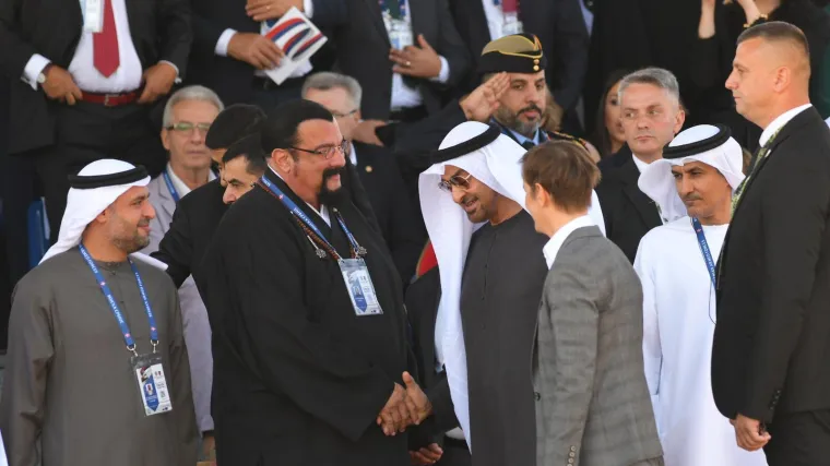 Što Steven Seagal radi u Beogradu: Na vojnom mimohodu privukao je veliku pažnju