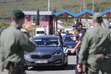 Navijači Dinama približili se Splitu, policije ima na sve strane: Evo kako to izgleda