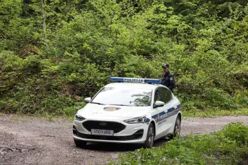 Bračni par (70) se izgubio u šumi u Zagorju: Žena teško ozlijeđena, izvlačili ju na nosilima