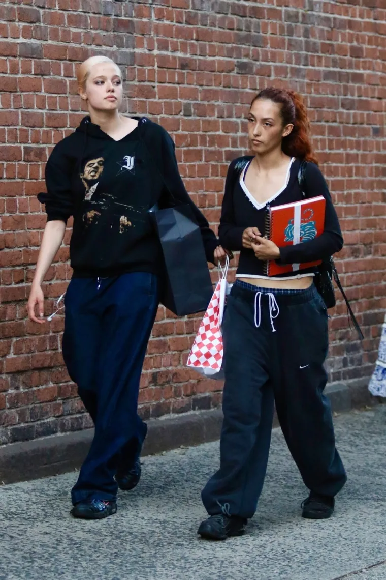 Kći Angeline Jolie pokazala novi imidž: Promijenila boju i dužinu kose i stavila piercing