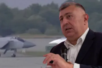 'Putin je oportunist, kao Milošević, a ako NATO šuti sutra ćemo gledati 19 raketa iznad Berlina'