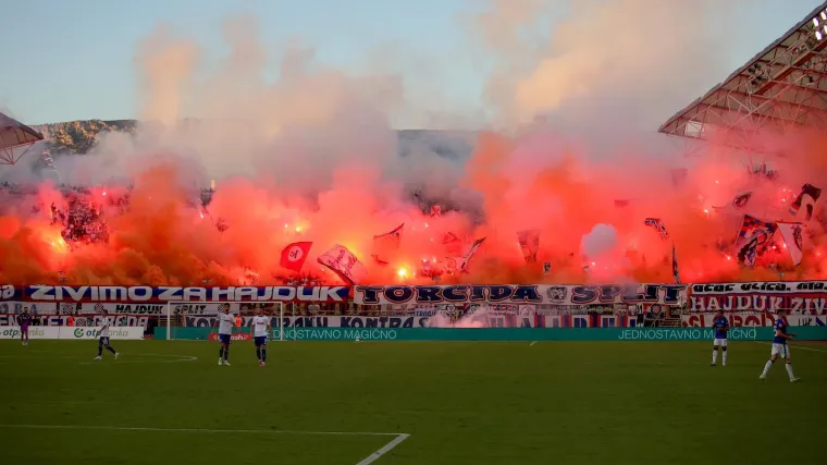 Policija imala pune ruke posla na derbiju Hajduka i Dinama: Objavljen broj privedenih