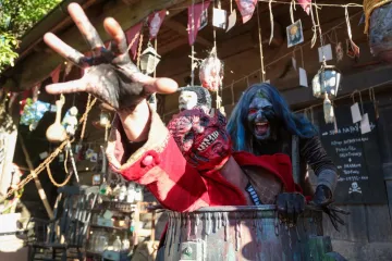 Jezivi svijet lanaca i bajki: Perunfest u znaku Krampusa donio mračnu bajku u Lomnicu