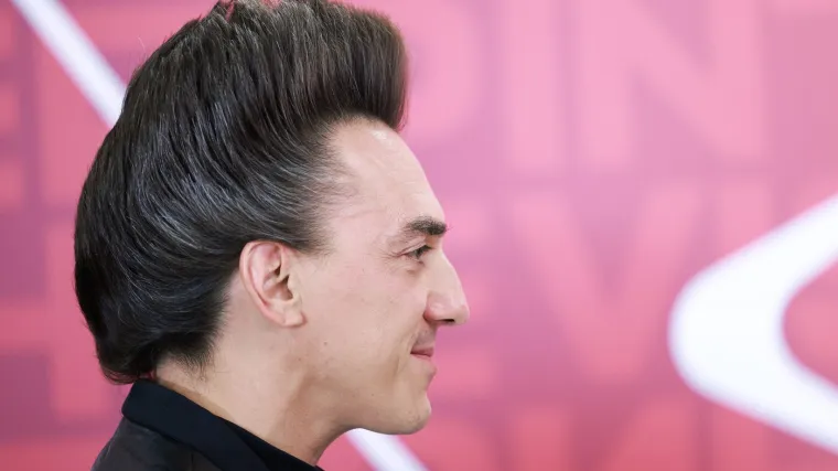 Tko je predstavnik Srbije na Interviziji? Čovjek neviđene frizure zapravo skriva mnoge talente