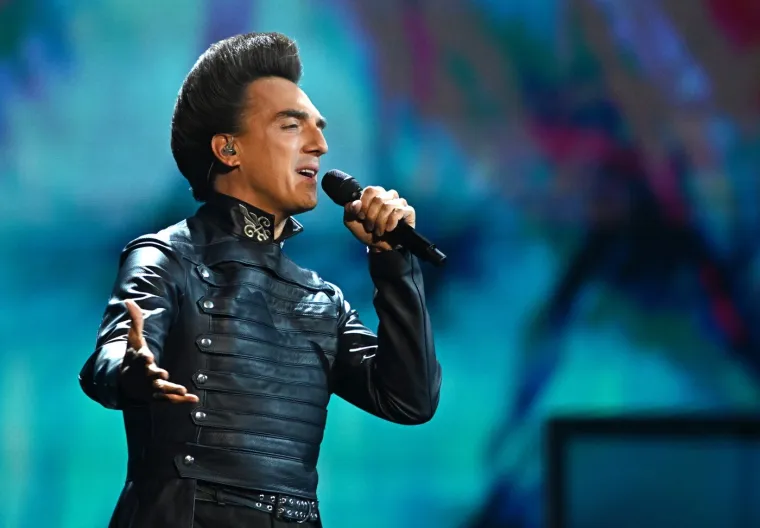 Tko je predstavnik Srbije na Interviziji? Čovjek neviđene frizure zapravo skriva mnoge talente