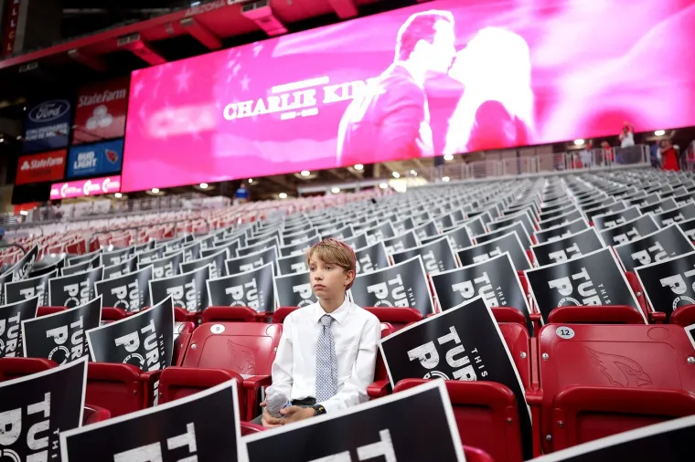 Vance se obratio na komemoraciji: 'Nakon Charlijeve smrti, vidjeli smo neke od najgorih dijelova čovječanstva'