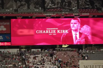 Vance se obratio na komemoraciji: 'Nakon Charlijeve smrti, vidjeli smo neke od najgorih dijelova čovječanstva'