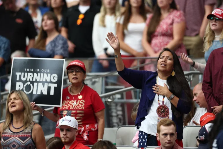 Vance se obratio na komemoraciji: 'Nakon Charlijeve smrti, vidjeli smo neke od najgorih dijelova čovječanstva'