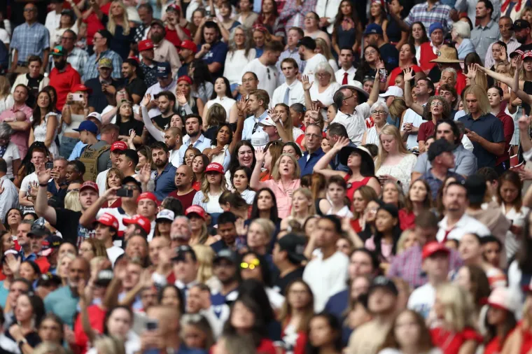 Vance se obratio na komemoraciji: 'Nakon Charlijeve smrti, vidjeli smo neke od najgorih dijelova čovječanstva'