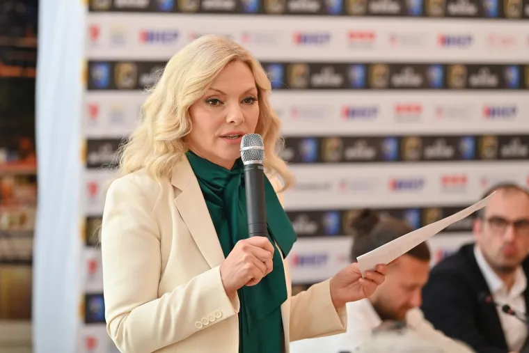 Vlatka Pokos se vratila u Hrvatsku i zablistala na pozornici: 'Koja predivna noć'