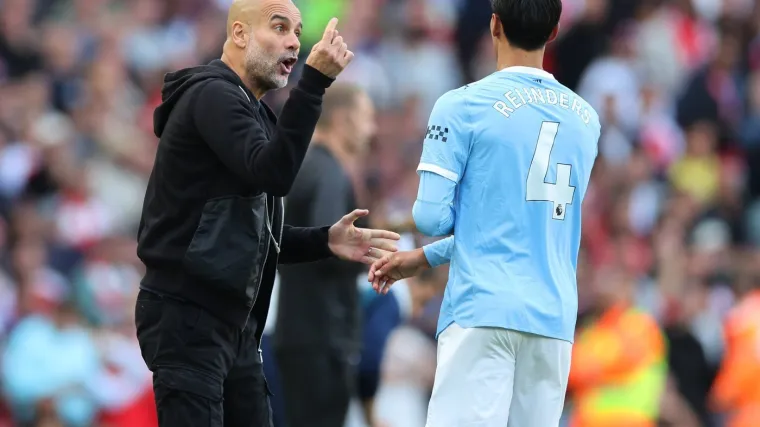 Još će se dugo pričati o onome što je Guardiola napravio: Pljuvanje, poljubac sucu, udaranje po glavi...