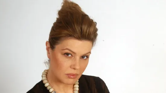 Razvela se dvaput, glumom osvojila publiku, a smrt sestre je shrvala: Ovako se mijenjala Mia Begović