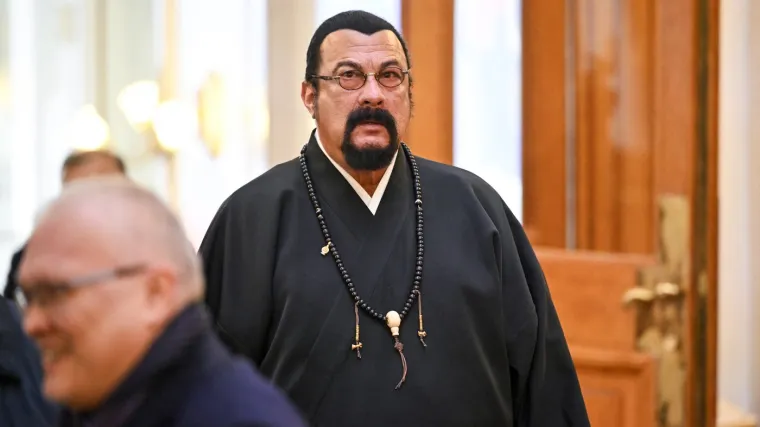 Hollywoodski glumac Steven Seagal: 'Volim srpsku hranu i planiram dobiti srpsku osobnu iskaznicu'