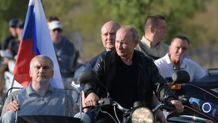 Vladimir Putin skoro 'izgubio glavu' na motoru: 'Dodao sam gas, on se zaokrenuo...'
