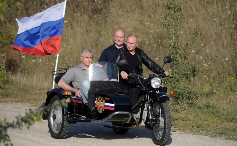 Vladimir Putin skoro 'izgubio glavu' na motoru: 'Dodao sam gas, on se zaokrenuo...'