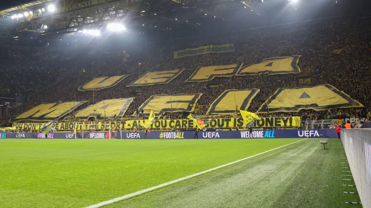 Njemačka u šoku nakon velike tučnjave navijača: Policija ih helikopterima tražila po šumi