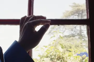 Demencija poprima epidemijske razmjere, s njom u Hrvatskoj živi grad veličine Šibenika