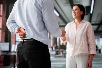 Kako prepoznati lažljivca? Stručnjakinja: 'Nepogrešivo ga odaje ovih 15 znakova'